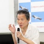 コウノトリの遺伝的多様性を訴える江崎保男園長＝コウノトリの郷公園