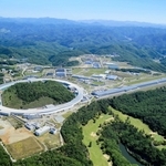 大型放射光施設「スプリング８」＝佐用町光都１（放射光科学研究センター提供）