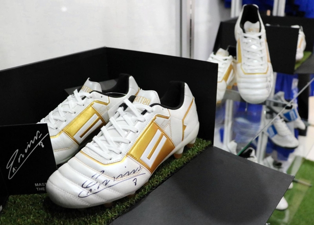 イニエスタ選手 非売品 キャッチコピー車内吊りポスター 山陽