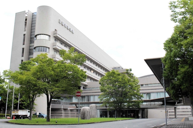 時間外手当の未払いが発覚した三田市民病院＝三田市けやき台３