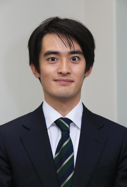 高島崚輔氏