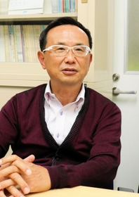 体罰防止策の一つとして「学校をガラス張りにすること」を挙げる兵庫教育大の森田啓之教授＝兵庫県加東市下久米