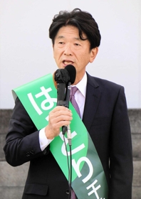服部千秋氏