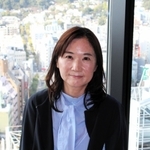 「看護師が１人で悩みを抱え込まないよう、問題解決に向けて伴走したい」と話す石葵さん＝神戸市中央区、アンカー神戸
