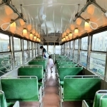 当時の路面電車では珍しかった神戸市電のクロスシート。「東洋一」と呼ばれた理由の一つとされる＝神戸市須磨区、神戸市営地下鉄名谷車両基地 