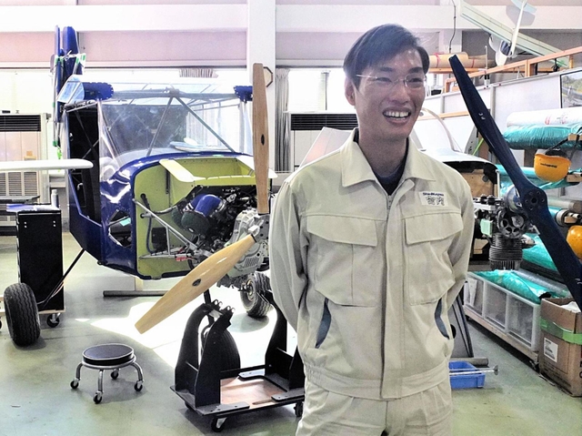 無人航空機開発の先頭に立つ新明和工業の宮内空野さん＝神戸市東灘区青木１、新明和工業甲南工場