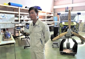 無人航空機開発の先頭に立つ新明和工業の宮内空野さん＝神戸市東灘区青木１、新明和工業甲南工場