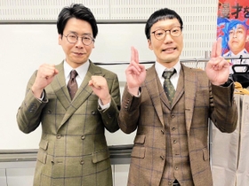 Ｍ－１グランプリのファイナリストに残った「男性ブランコ」の平井まさあきさん（右）と浦井のりひろさん（吉本興業提供）