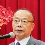 国政報告会で近況を語る谷公一氏＝２０２２年１１月２７日、兵庫県香美町村岡区