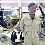 無人航空機開発の先頭に立つ新明和工業の宮内空野さん＝神戸市東灘区青木１、新明和工業甲南工場