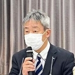 新幹線の安全性向上の取り組みについて説明するＪＲ西日本の込山哲也部長＝１２日午後、大阪市内