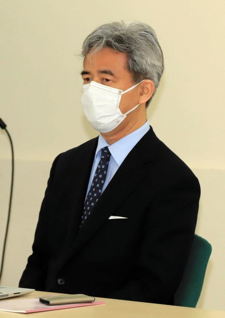 意見聴取に臨んだ奥山俊宏上智大教授＝２３日午後、東京都千代田区、最高裁