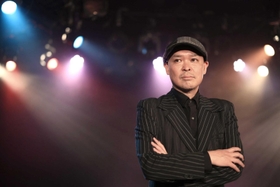 苦境を「意地と客の応援で乗り越えてきた」と話す片山行茂さん＝大阪市北区西天満４、ライブハウス「ソープオペラクラシックス梅田」