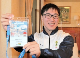 視覚障害者柔道のインド代表コーチを務める三田市出身の長尾宗馬さん＝三田市内