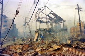 阪神・淡路大震災の火事で多くの建物が焼失した町＝１９９５年１月１８日、神戸市須磨区寺田町１