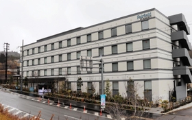 開業した「フェアフィールド・バイ・マリオット・兵庫但馬やぶ」の外観＝養父市八鹿町高柳
