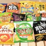 直売所には、定番や期間限定の数多くの商品が並ぶ