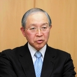 公文書管理法と事件記録との関係性を語る三宅弘弁護士＝東京都