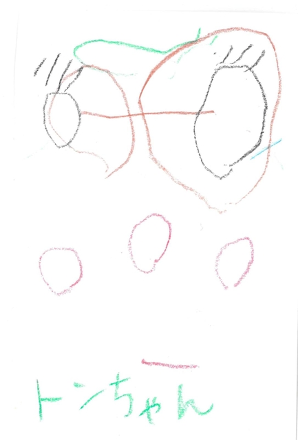 ２０２０年３月に息を引き取った５歳のめいちゃんが書いた、クリニクラウンの「トンちゃん」の似顔絵（日本クリニクラウン協会提供）
