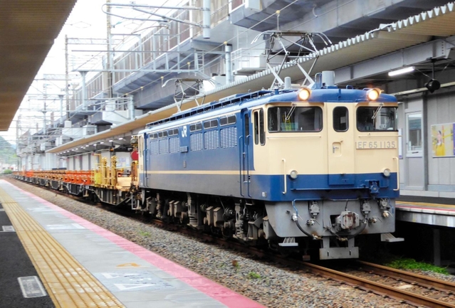 ＡＴＳの設定ミスが判明した機関車「ＥＦ６５」（ＪＲ西日本提供