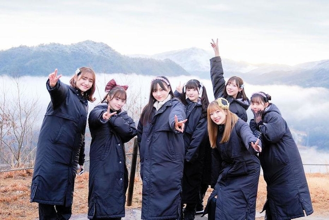 ミュージックビデオの撮影で竹田城跡を訪れたアイドルグループ「＃ババババンビ」のメンバーⓒＨａｒｕｋａ　Ｓｈｉｍｏｙａｍａ