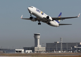 国際線の就航に向け、神戸市が空港施設の再整備に乗り出す神戸空港＝神戸市中央区