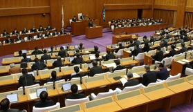 兵庫県議会の本会議の様子。４年に１度、改選を迎える統一地方選が近づく＝県議会本会議場