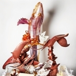 あめ細工のクジラなど日本代表チームの作品（Ｃ）Ｊｕｌｉｅｎ　Ｂｏｕｖｉｅｒ　Ｓｔｕｄｉｏ