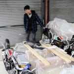 世界記録更新を目指し、開発された新型のバイク＝丹波市内