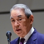 関西財界セミナーの冒頭、問題提起する関西経済連合会の松本正義会長＝９日午前、京都市左京区、京都国際会館