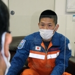 地震があったトルコでの活動を報告する田中靖彬さん＝２４日午後、神戸市中央区波止場町