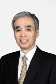 中央大学法学部の鈴木博人教授