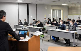 情報発信について考え合った広報研修＝神戸市中央区相生町１