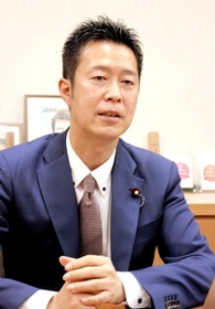 立憲民主党県連代表　井坂信彦氏