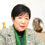 条例改正の狙いについて語る東京都の小池百合子知事＝東京都庁