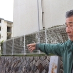 住民が高齢化するハイツの現状を語る岩永耕一さん＝神戸市須磨区