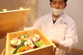 但馬地域の食材をふんだんに使ったせいろ蒸し＝山陰湯村温泉湧泉の宿ゆあむ