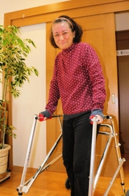 ２０２３年４月、４８歳になった鈴木順子さん＝兵庫県西宮市