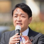 国民民主党の候補者を応援する玉木雄一郎代表＝２日午後、神戸市北区（撮影・風斗雅博）