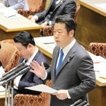 参院決算委で少年事件の記録廃棄について質問する自民党の加田裕之議員＝１０日午後