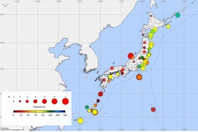 ５月１～１６日に震度１以上を観測した地震の震源、規模などを示した気象庁震度データベース画面。広い範囲で起きていることが分かる