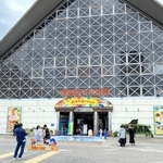 閉園が迫る須磨海浜水族園＝１４日午前