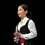助演女優賞受賞の喜びを語る吉岡里帆さん＝１６日夜、東京都千代田区、東京国際フォーラム