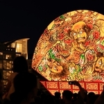 ミナト神戸にお目見えした弘前ねぷた＝３日夜、神戸市中央区東川崎町１のハーバーランド（撮影・鈴木雅之）