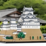 姫路城を再現したレゴブロック＝２６日午後、姫路市本町