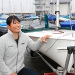 「五輪で金メダルが最終目標」と東京五輪を見据える吉岡美帆選手＝神奈川県藤沢市、江ノ島ヨットハーバー（撮影・大森　武）