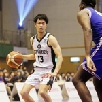 ＦＥ名古屋-西宮　第１クオーター、ドリブルをする西宮・道原（Ｃ）B.LEAGUE