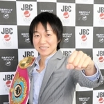 初防衛戦へ意気込む世界ボクシング機構（ＷＢＯ）女子アトム級王者の岩川美花（高砂）＝大阪市中央区備後町１、日本ボクシングコミッション関西事務局