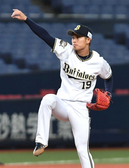 売却 オリックスバファローズ 山岡泰輔投手 オリメンフォト blog2