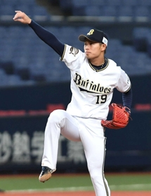 ２年連続でオリメン１位に輝いた山岡泰輔投手＝大阪市西区、京セラドーム大阪（撮影・佐藤　厚）